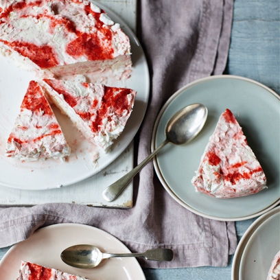 Rachel Allen Strawberry Meringue Cake Rachel Allen Strawberry Meringue Cake